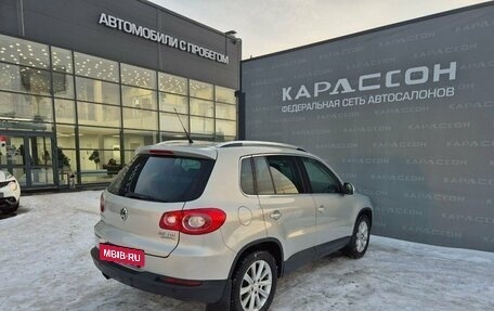 Volkswagen Tiguan I, 2011 год, 990 000 рублей, 2 фотография