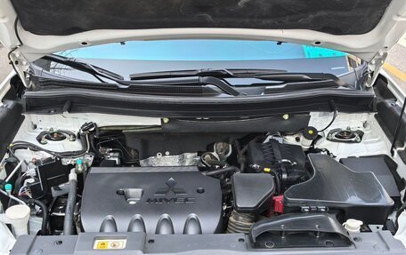 Mitsubishi Outlander III рестайлинг 3, 2022 год, 2 000 123 рублей, 16 фотография