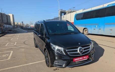 Mercedes-Benz V-Класс, 2019 год, 6 150 000 рублей, 3 фотография