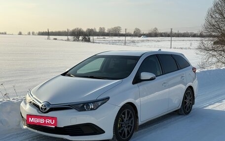 Toyota Auris II, 2016 год, 1 349 000 рублей, 4 фотография