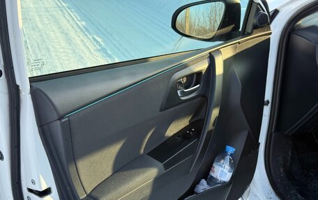 Toyota Auris II, 2016 год, 1 349 000 рублей, 17 фотография