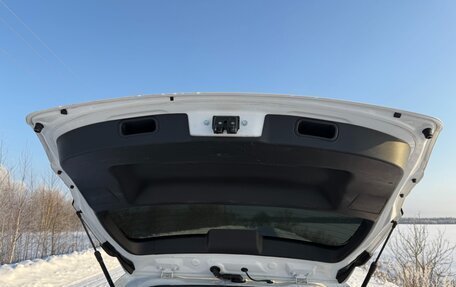 Toyota Auris II, 2016 год, 1 349 000 рублей, 24 фотография