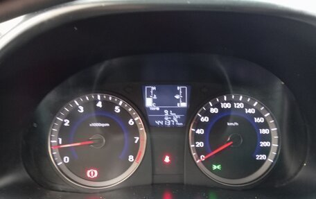 Hyundai Solaris II рестайлинг, 2016 год, 550 000 рублей, 7 фотография