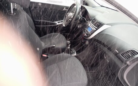 Hyundai Solaris II рестайлинг, 2016 год, 550 000 рублей, 6 фотография