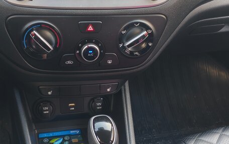 Hyundai Solaris II рестайлинг, 2020 год, 1 600 000 рублей, 6 фотография