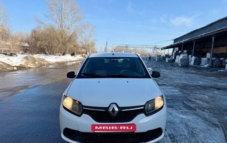 Renault Logan II, 2017 год, 295 000 рублей, 6 фотография