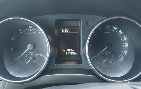 Skoda Yeti I рестайлинг, 2010 год, 600 000 рублей, 8 фотография