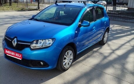 Renault Sandero II рестайлинг, 2016 год, 600 000 рублей, 1 фотография