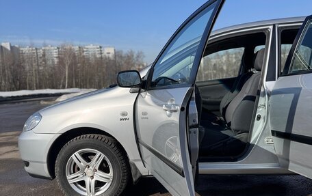 Toyota Corolla, 2004 год, 650 000 рублей, 11 фотография