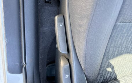 Toyota Corolla, 2004 год, 650 000 рублей, 22 фотография