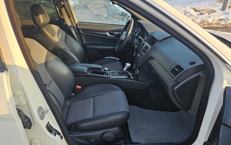 Mercedes-Benz C-Класс, 2010 год, 1 030 000 рублей, 11 фотография