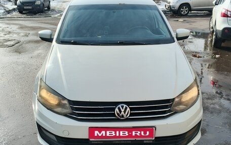 Volkswagen Polo VI (EU Market), 2015 год, 385 000 рублей, 1 фотография