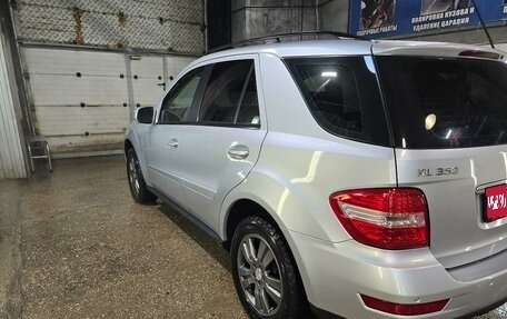 Mercedes-Benz M-Класс, 2009 год, 1 950 000 рублей, 1 фотография