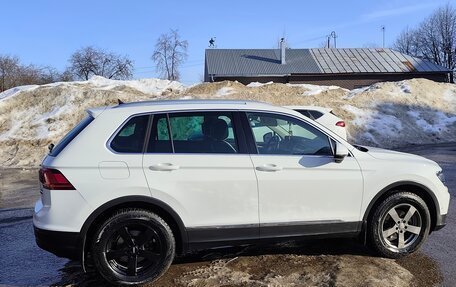 Volkswagen Tiguan II, 2017 год, 2 000 000 рублей, 16 фотография