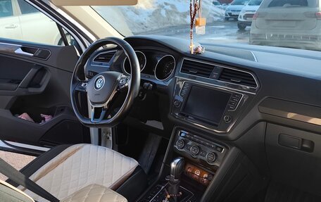 Volkswagen Tiguan II, 2017 год, 2 000 000 рублей, 22 фотография