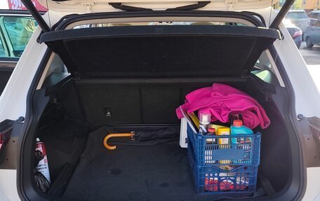 Volkswagen Tiguan II, 2017 год, 2 000 000 рублей, 27 фотография