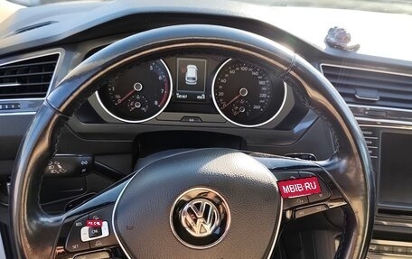 Volkswagen Tiguan II, 2017 год, 2 000 000 рублей, 25 фотография