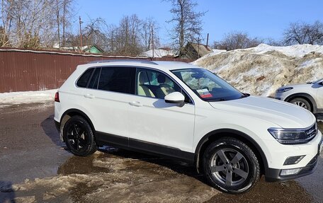 Volkswagen Tiguan II, 2017 год, 2 000 000 рублей, 32 фотография