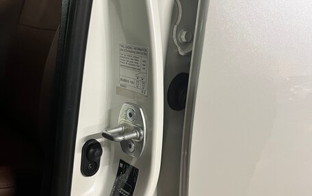 Toyota Land Cruiser 200, 2016 год, 7 210 000 рублей, 14 фотография