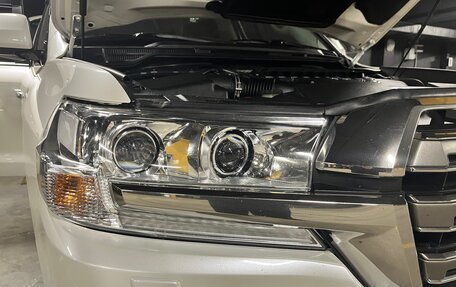 Toyota Land Cruiser 200, 2016 год, 7 210 000 рублей, 17 фотография