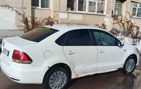 Volkswagen Polo VI (EU Market), 2015 год, 385 000 рублей, 4 фотография