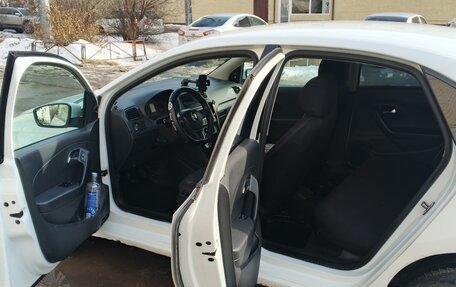 Volkswagen Polo VI (EU Market), 2015 год, 385 000 рублей, 7 фотография