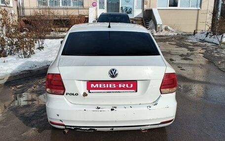 Volkswagen Polo VI (EU Market), 2015 год, 385 000 рублей, 3 фотография