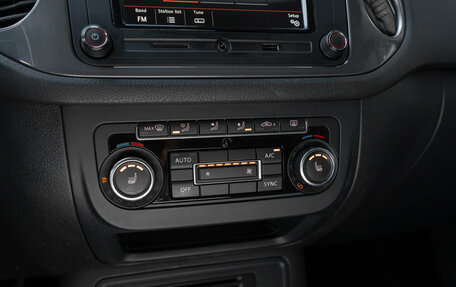 Volkswagen Tiguan I, 2015 год, 1 580 000 рублей, 20 фотография