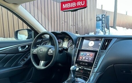 Infiniti Q50 I рестайлинг, 2017 год, 2 000 000 рублей, 13 фотография