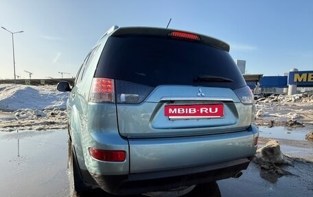 Mitsubishi Outlander III рестайлинг 3, 2008 год, 1 300 000 рублей, 4 фотография