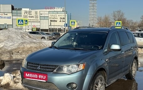 Mitsubishi Outlander III рестайлинг 3, 2008 год, 1 300 000 рублей, 2 фотография