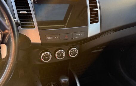 Mitsubishi Outlander III рестайлинг 3, 2008 год, 1 300 000 рублей, 8 фотография