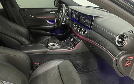 Mercedes-Benz E-Класс, 2020 год, 3 499 000 рублей, 21 фотография