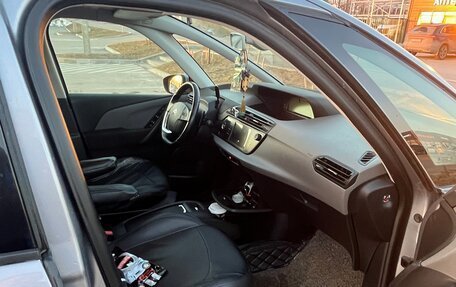 Citroen C4 Picasso II рестайлинг, 2017 год, 1 700 000 рублей, 7 фотография