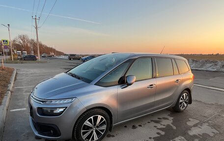 Citroen C4 Picasso II рестайлинг, 2017 год, 1 700 000 рублей, 13 фотография