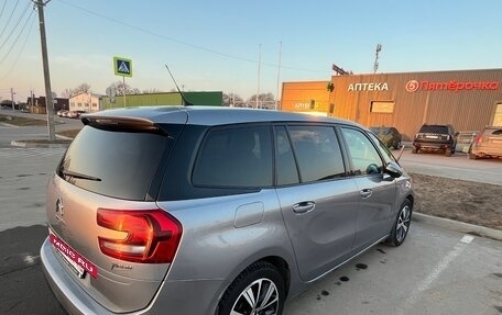 Citroen C4 Picasso II рестайлинг, 2017 год, 1 700 000 рублей, 10 фотография