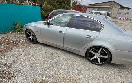 BMW 5 серия, 2004 год, 1 050 000 рублей, 11 фотография