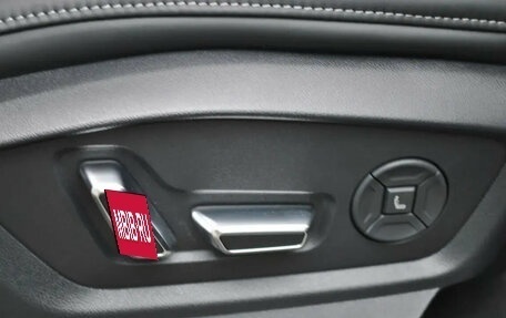 Audi Q7, 2025 год, 16 999 000 рублей, 38 фотография