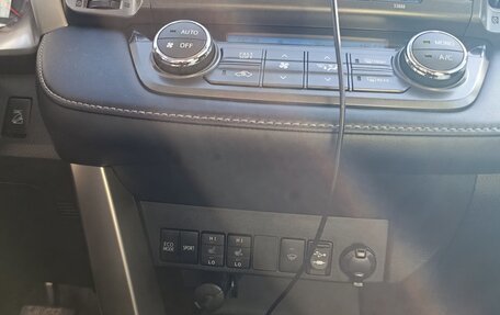 Toyota RAV4, 2013 год, 1 850 000 рублей, 8 фотография