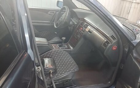 Mercedes-Benz E-Класс, 1997 год, 600 000 рублей, 9 фотография