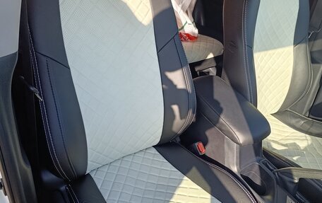 Toyota RAV4, 2013 год, 1 850 000 рублей, 21 фотография