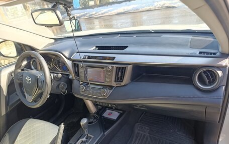 Toyota RAV4, 2013 год, 1 850 000 рублей, 24 фотография