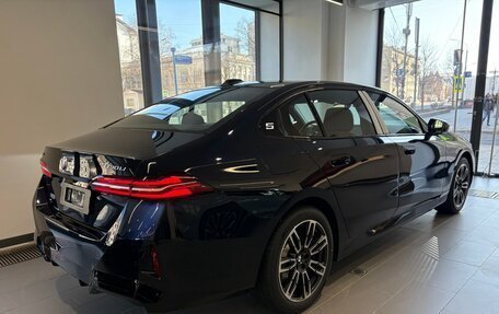 BMW 5 серия, 2025 год, 10 235 000 рублей, 3 фотография