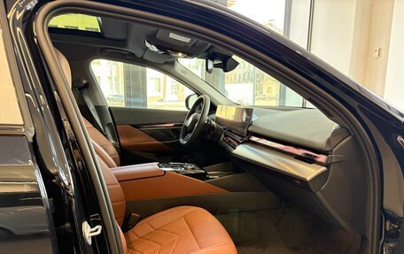 BMW 5 серия, 2025 год, 10 235 000 рублей, 8 фотография