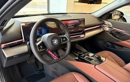 BMW 5 серия, 2025 год, 10 235 000 рублей, 6 фотография