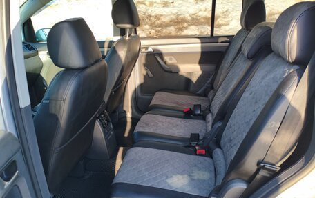 Volkswagen Touran III, 2007 год, 580 000 рублей, 23 фотография