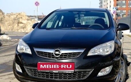 Opel Astra J, 2012 год, 850 000 рублей, 2 фотография