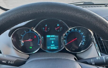 Chevrolet Cruze II, 2013 год, 700 000 рублей, 2 фотография