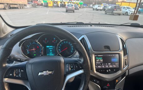 Chevrolet Cruze II, 2013 год, 700 000 рублей, 3 фотография