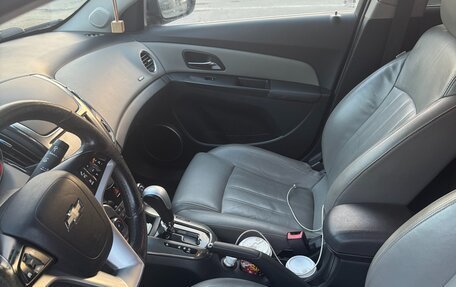 Chevrolet Cruze II, 2013 год, 700 000 рублей, 6 фотография